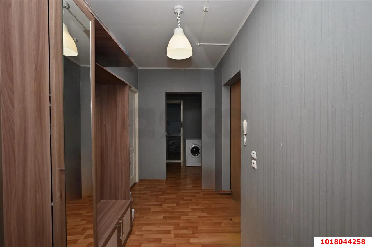 Фото №8: 2-комнатная квартира <span class="whitespace-nowrap">60 м²</span>, <span class="whitespace-nowrap">3/16 эт.</span> - Краснодар, Прикубанский внутригородской округ, мкр. Московский, ул. имени Николая Семеновича Котлярова, 11