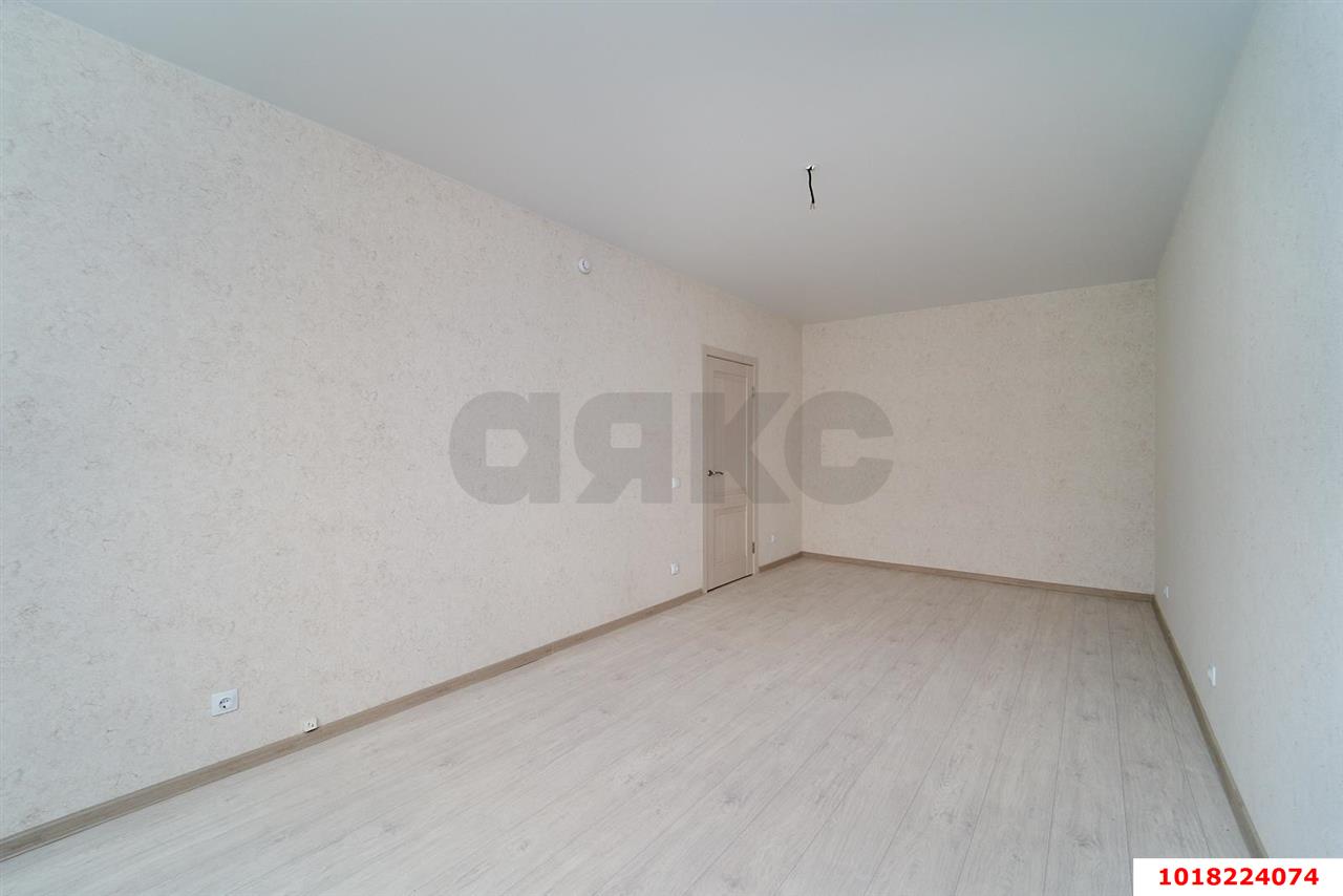 Фото №2: 1-комнатная квартира <span class="whitespace-nowrap">35 м²</span>, <span class="whitespace-nowrap">3/16 эт.</span> - Краснодар, Прикубанский внутригородской округ, Восточный, мкр. жилой комплекс Квартал № 6, ул. Генерал-лейтенанта Александра Сапрунова, 15