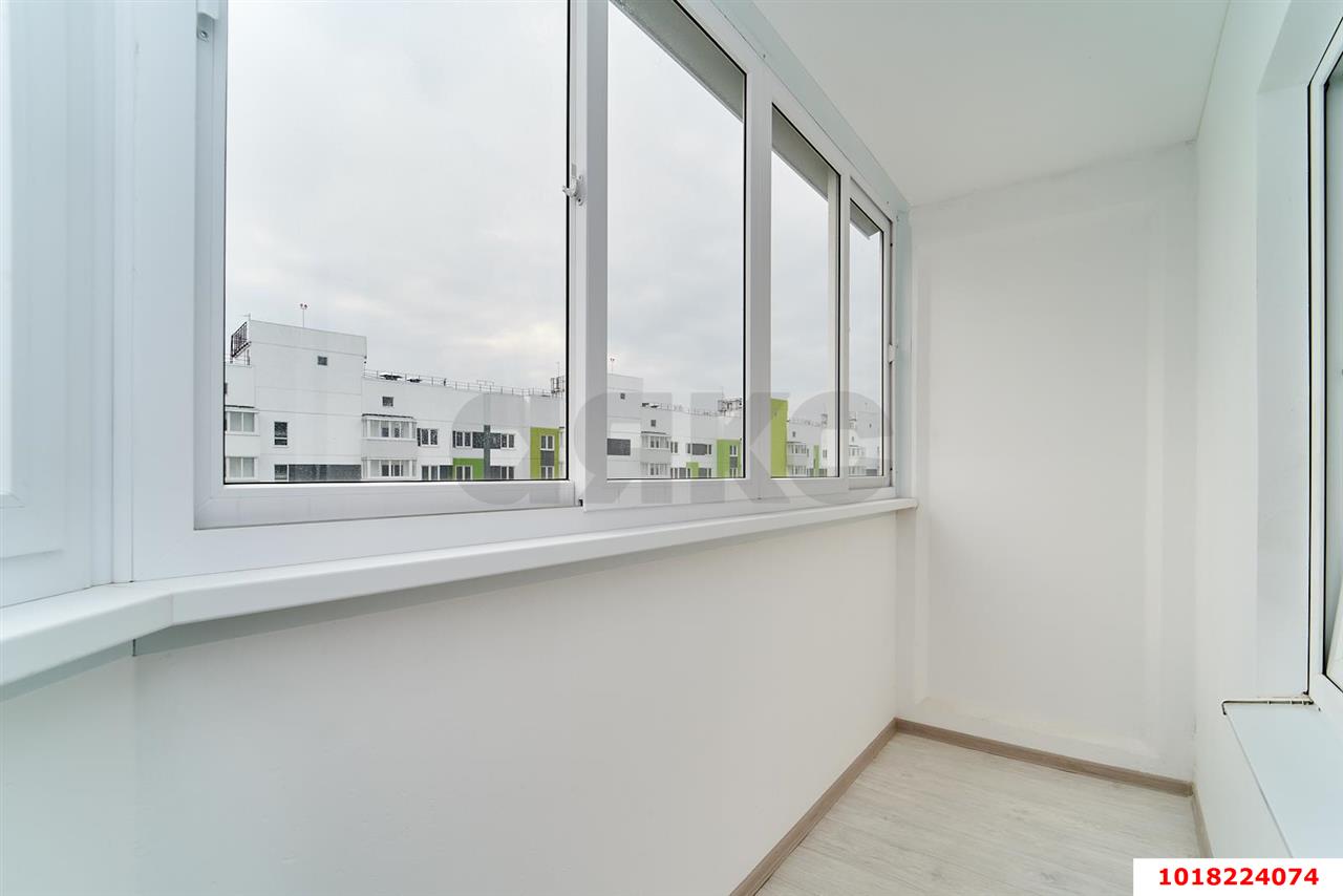 Фото №6: 1-комнатная квартира <span class="whitespace-nowrap">35 м²</span>, <span class="whitespace-nowrap">3/16 эт.</span> - Краснодар, Прикубанский внутригородской округ, Восточный, мкр. жилой комплекс Квартал № 6, ул. Генерал-лейтенанта Александра Сапрунова, 15