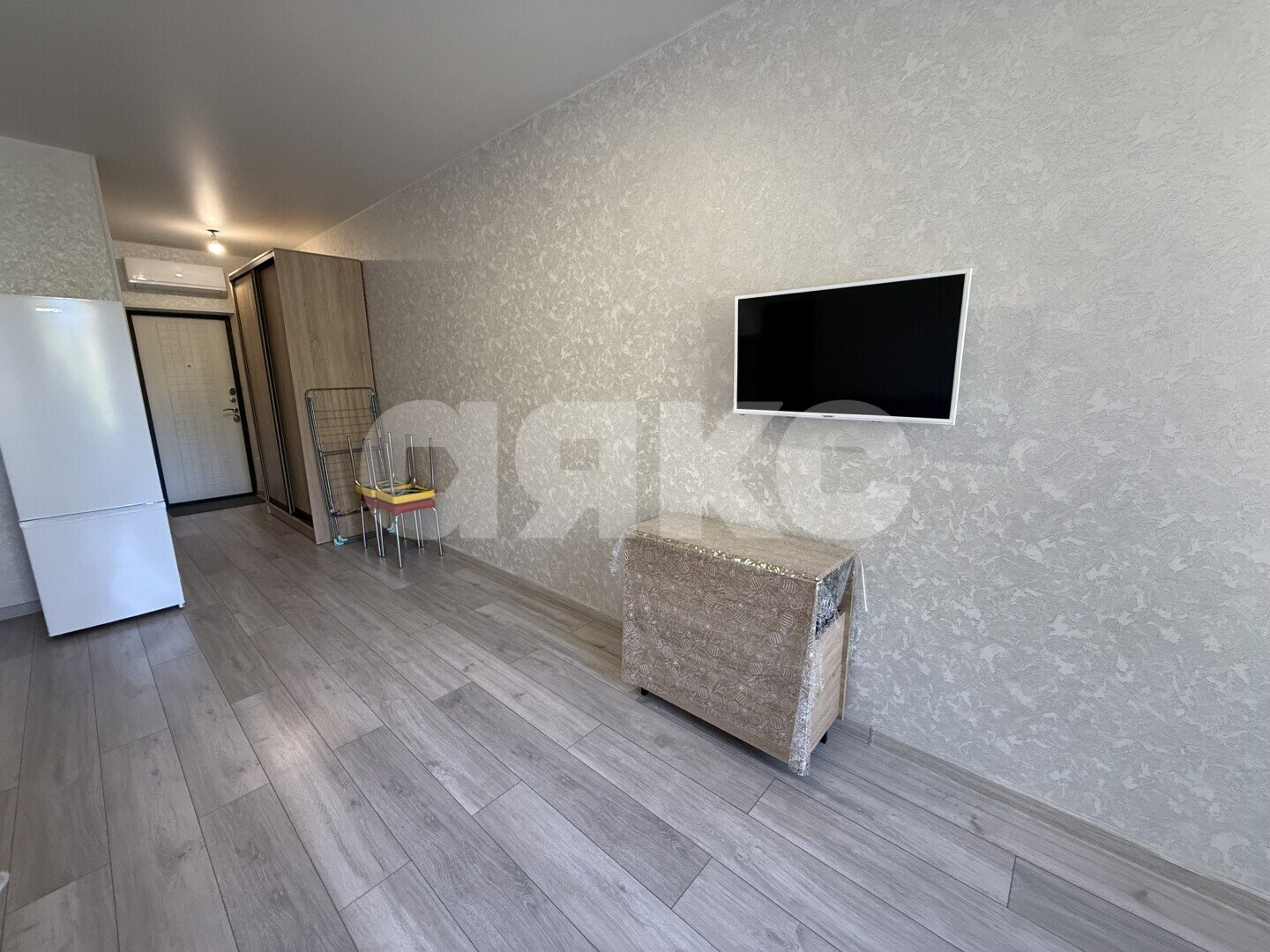Фото №5: Студия <span class="whitespace-nowrap">29 м²</span>, <span class="whitespace-nowrap">1/3 эт.</span> - Ольгинка, мкр. Горизонт, 2