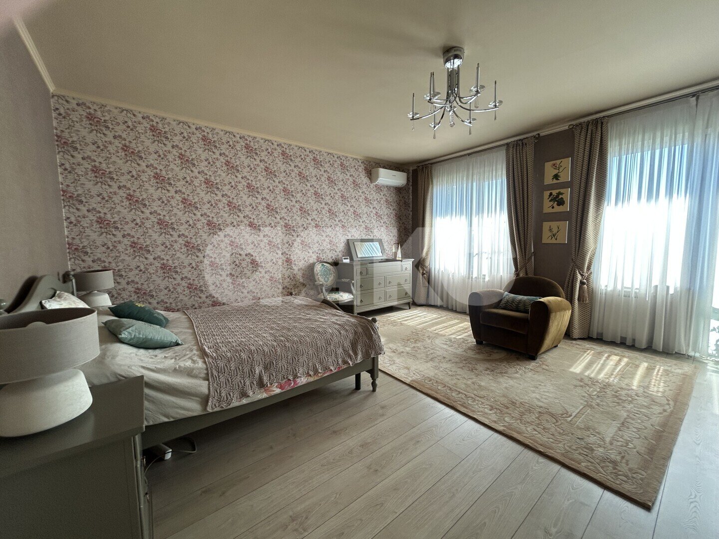 Фото №6: Таунхаус <span class="whitespace-nowrap">167 м²</span> <span class="whitespace-nowrap">+ 1.5 сот.</span>, <span class="whitespace-nowrap">3 эт.</span> - Геленджик, мкр. Солнечный, ул. Лабинская, 25