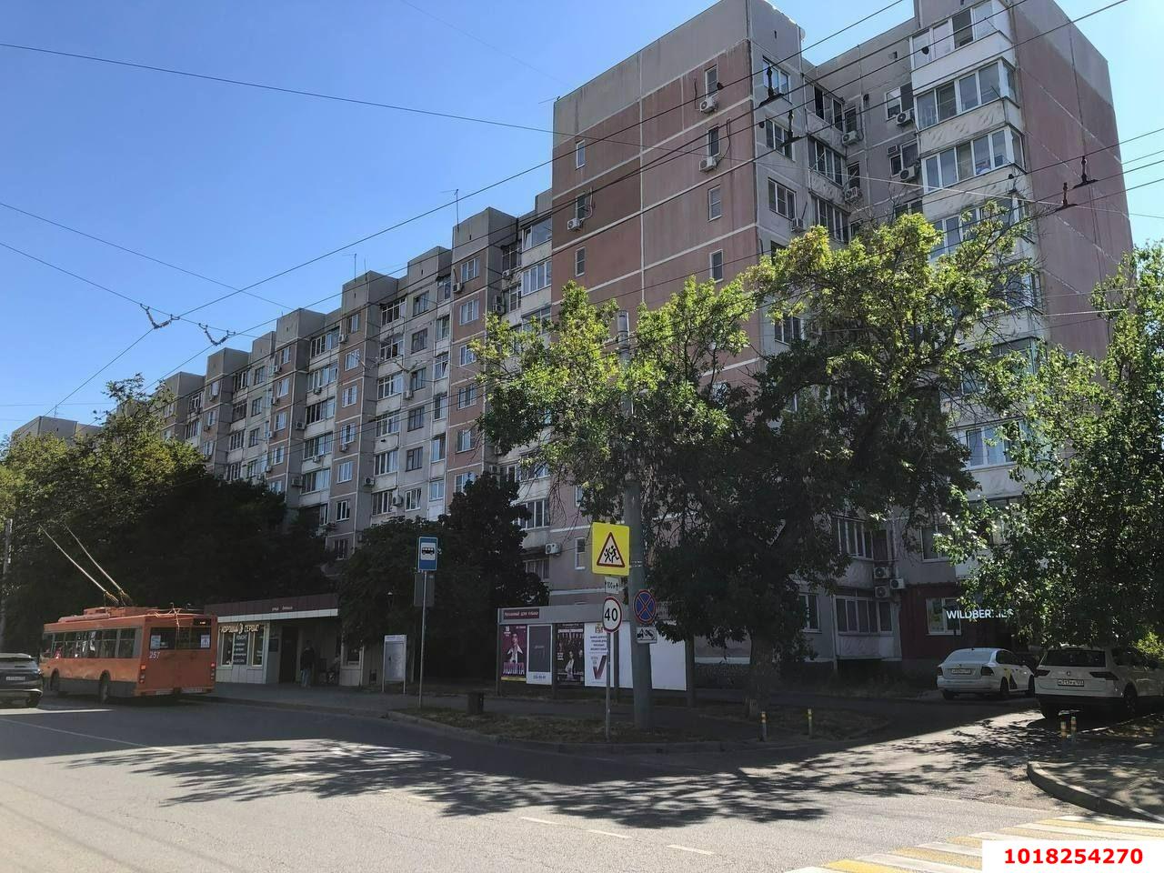 Фото №11: 1-комнатная квартира <span class="whitespace-nowrap">43 м²</span>, <span class="whitespace-nowrap">9/9 эт.</span> - Краснодар, Прикубанский внутригородской округ, мкр. Фестивальный, ул. Гагарина, 132