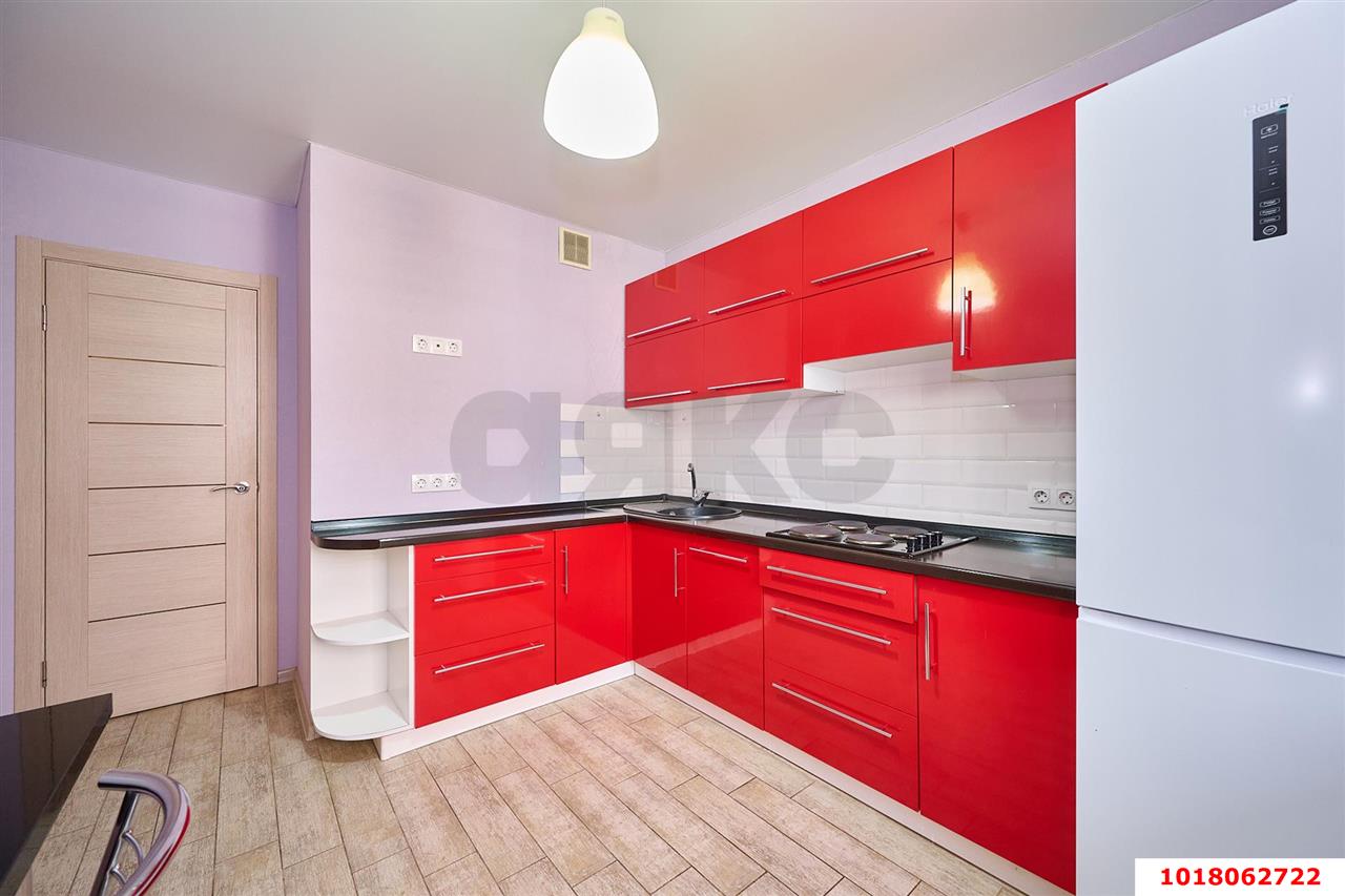 Фото №3: 1-комнатная квартира <span class="whitespace-nowrap">44 м²</span>, <span class="whitespace-nowrap">6/17 эт.</span> - Краснодар, Карасунский внутригородской округ, Черёмушки, мкр. ЖК Ставропольский, ул. Селезнёва, 4/13к2