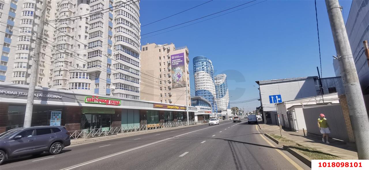 Фото №5: Отдельное здание <span class="whitespace-nowrap">393 м²</span>, <span class="whitespace-nowrap">1/2 эт.</span> - Краснодар, Западный внутригородской округ, мкр. Центральный, ул. Кубанская Набережная, 152/2