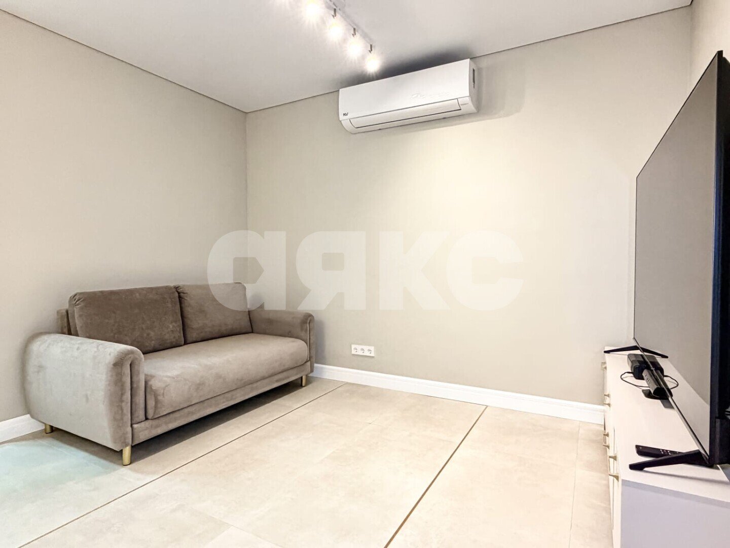 Фото №10: 3-комнатная квартира <span class="whitespace-nowrap">66 м²</span>, <span class="whitespace-nowrap">5/20 эт.</span> - Геленджик, ул. Мира, 40