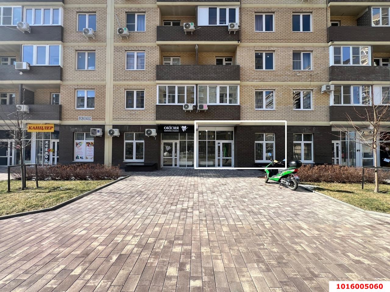 Фото №1: Торговое помещение <span class="whitespace-nowrap">45 м²</span>, <span class="whitespace-nowrap">1/16 эт.</span> - Краснодар, Прикубанский внутригородской округ, мкр. жилой комплекс Дыхание, ул. Лётчика Позднякова, 2к14