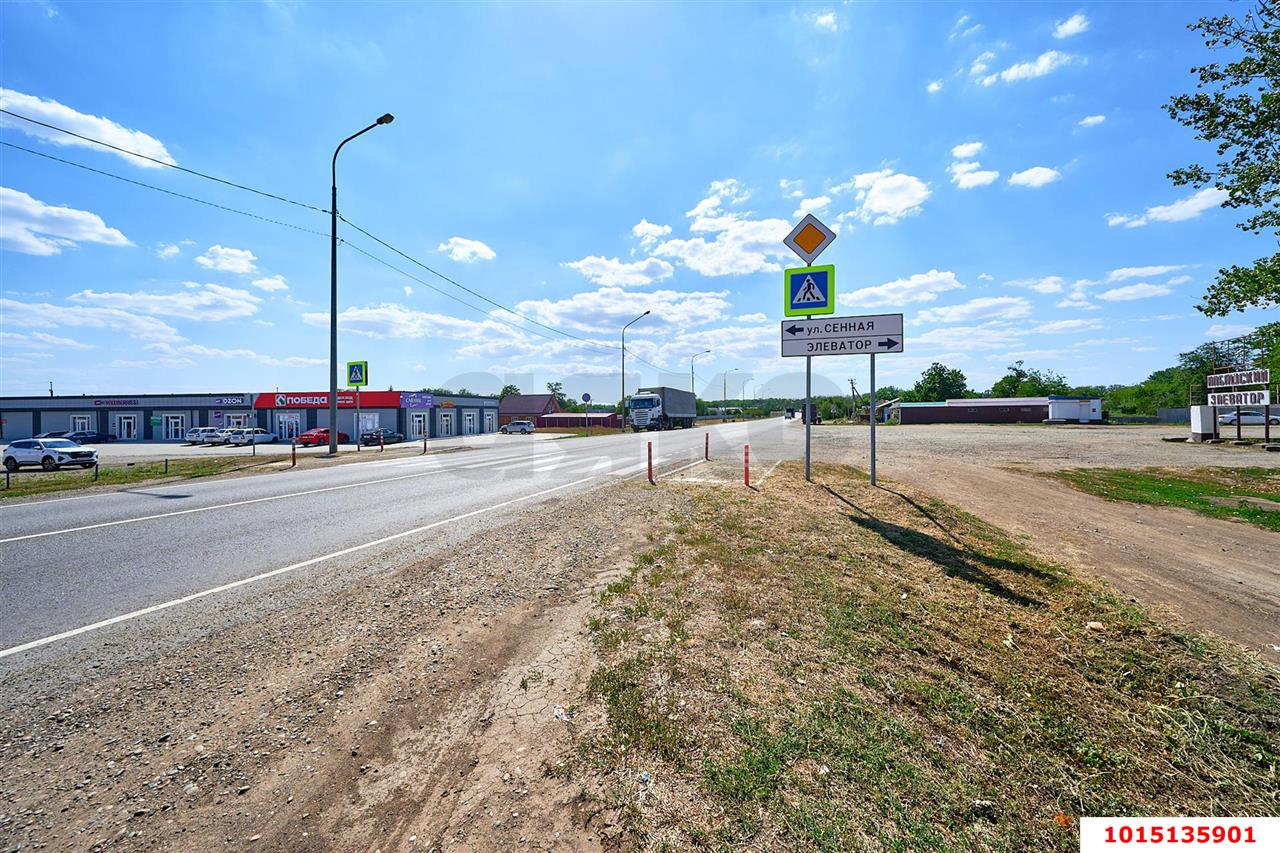 Фото №3: Торговое помещение <span class="whitespace-nowrap">69 м²</span>, <span class="whitespace-nowrap">1/1 эт.</span> - Новоминская, пер. Запорожский, 15А