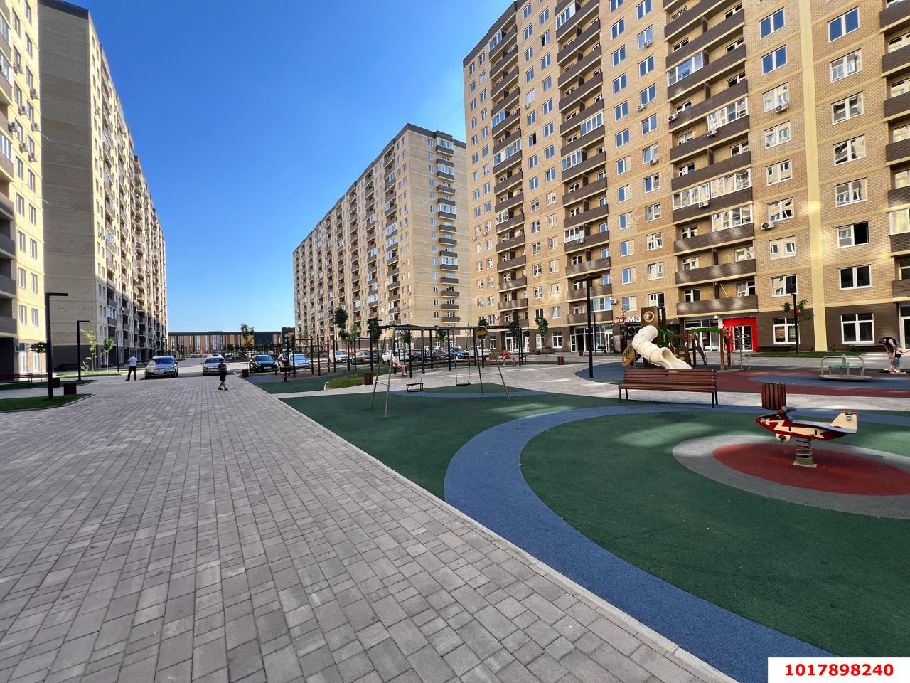 Фото №3: Торговое помещение <span class="whitespace-nowrap">36 м²</span>, <span class="whitespace-nowrap">1/16 эт.</span> - Краснодар, Прикубанский внутригородской округ, мкр. жилой комплекс Дыхание, ул. Лётчика Позднякова, 2к27