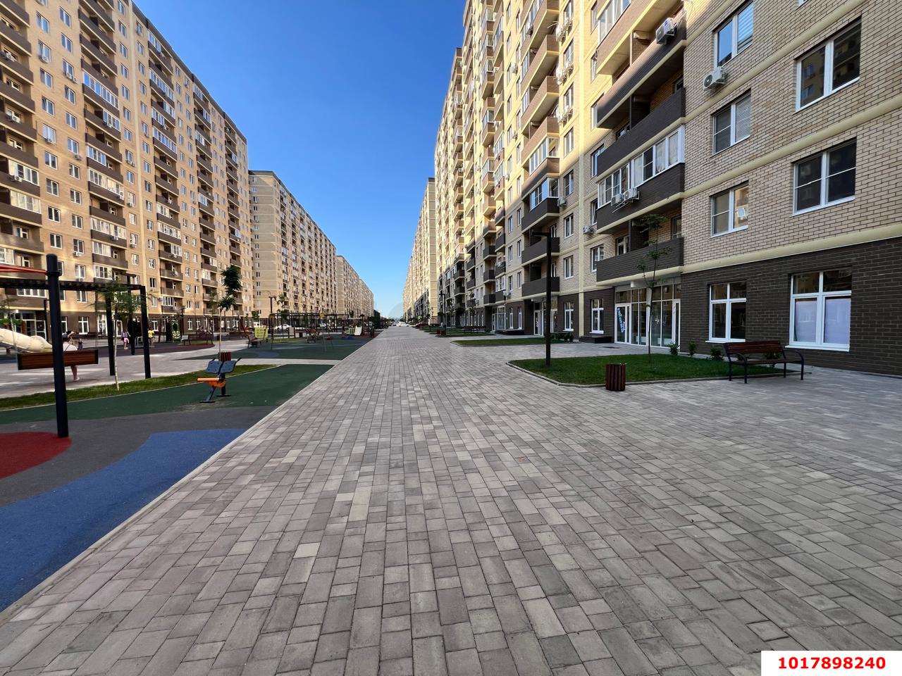 Фото №5: Торговое помещение <span class="whitespace-nowrap">36 м²</span>, <span class="whitespace-nowrap">1/16 эт.</span> - Краснодар, Прикубанский внутригородской округ, мкр. жилой комплекс Дыхание, ул. Лётчика Позднякова, 2к27