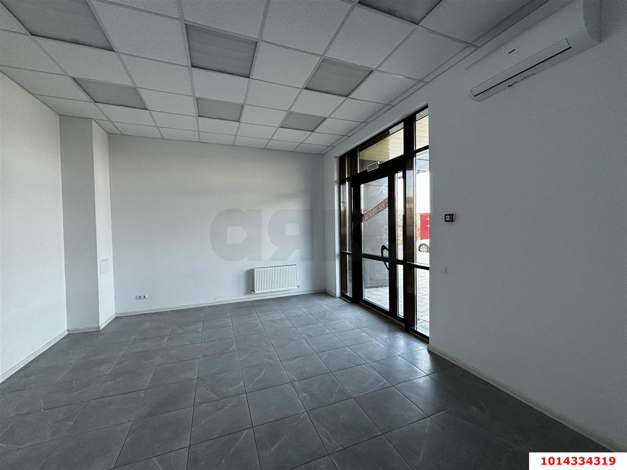Фото №3: Торговое помещение <span class="whitespace-nowrap">43 м²</span>, <span class="whitespace-nowrap">1/16 эт.</span> - Краснодар, Прикубанский внутригородской округ, мкр. жилой комплекс Ракурс, ул. имени Героя Ростовского, 8к5
