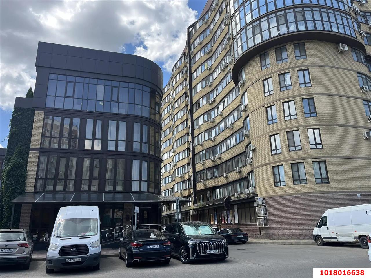 Фото №4: Торговое помещение <span class="whitespace-nowrap">76 м²</span>, <span class="whitespace-nowrap">1/12 эт.</span> - Краснодар, Карасунский внутригородской округ, мкр. Камвольно-суконный Комбинат, ул. Бородинская, 10