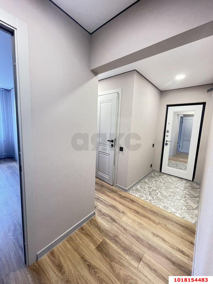 Фото №5: 1-комнатная квартира <span class="whitespace-nowrap">44 м²</span>, <span class="whitespace-nowrap">3/5 эт.</span> - Краснодар, Центральный внутригородской округ, мкр. Черёмушки, ул. Старокубанская, 103