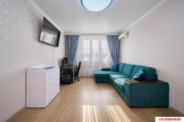 Фото №1: 2-комнатная квартира <span class="whitespace-nowrap">70 м²</span>, <span class="whitespace-nowrap">18/19 эт.</span> - Краснодар, мкр. Черёмушки, ул. Айвазовского, 116к2