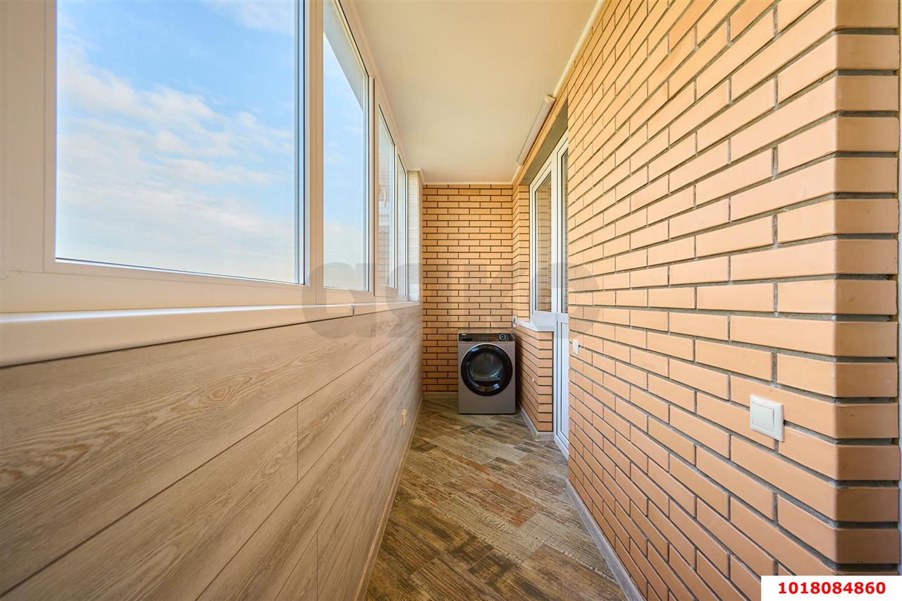Фото №15: 2-комнатная квартира <span class="whitespace-nowrap">81 м²</span>, <span class="whitespace-nowrap">18/19 эт.</span> - Краснодар, Центральный внутригородской округ, ЖК Синема, мкр. Черёмушки, ул. Айвазовского, 116к2