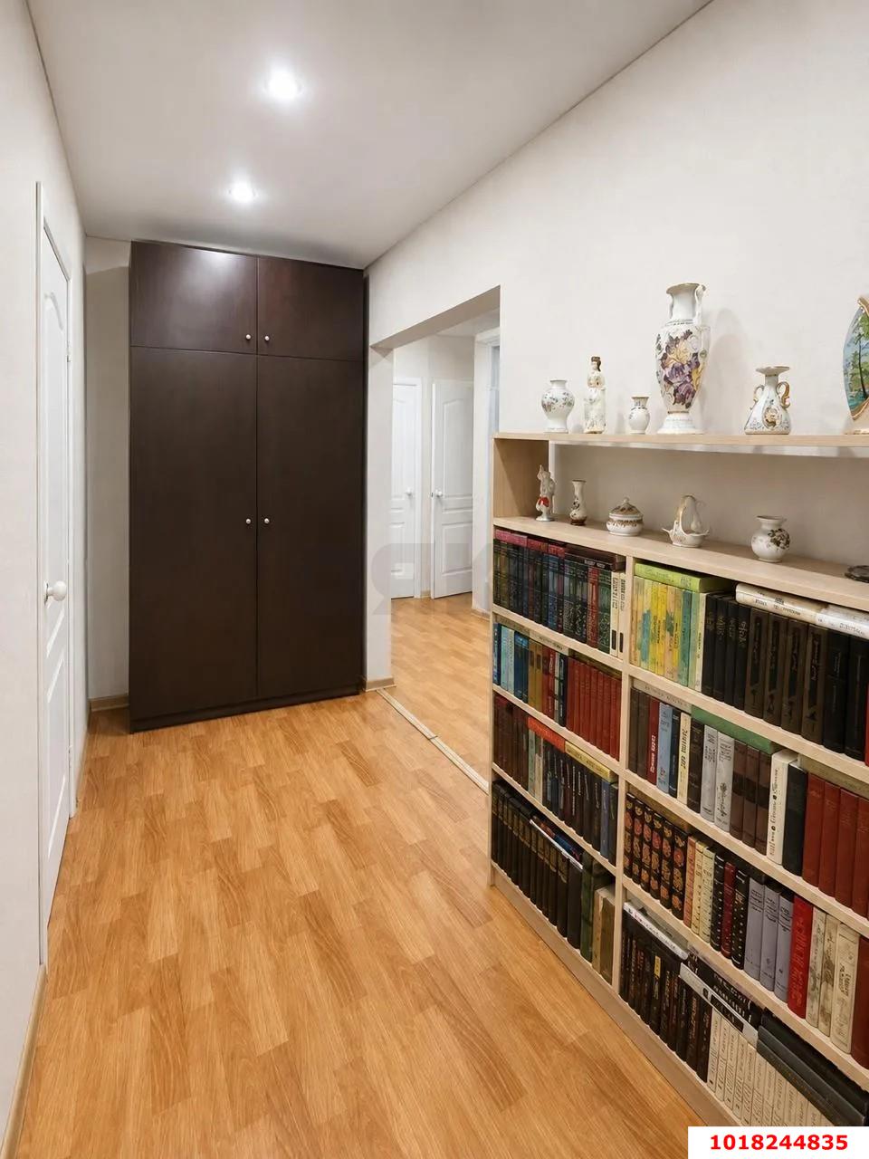 Фото №6: 3-комнатная квартира <span class="whitespace-nowrap">81 м²</span>, <span class="whitespace-nowrap">13/14 эт.</span> - Краснодар, Прикубанский внутригородской округ, мкр. Московский, ул. имени Николая Семеновича Котлярова, 18