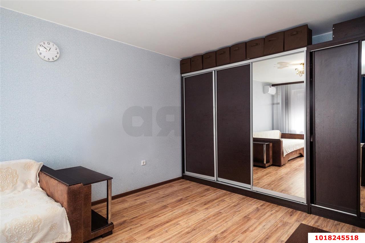 Фото №2: 1-комнатная квартира <span class="whitespace-nowrap">41 м²</span>, <span class="whitespace-nowrap">9/16 эт.</span> - Краснодар, Прикубанский внутригородской округ, мкр. Восточно-Кругликовский, ул. Героя Владислава Посадского, 69