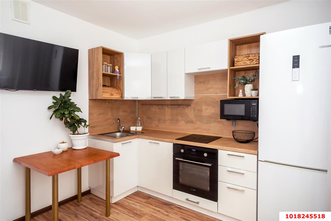 Фото №6: 1-комнатная квартира <span class="whitespace-nowrap">41 м²</span>, <span class="whitespace-nowrap">9/16 эт.</span> - Краснодар, Прикубанский внутригородской округ, мкр. Восточно-Кругликовский, ул. Героя Владислава Посадского, 69