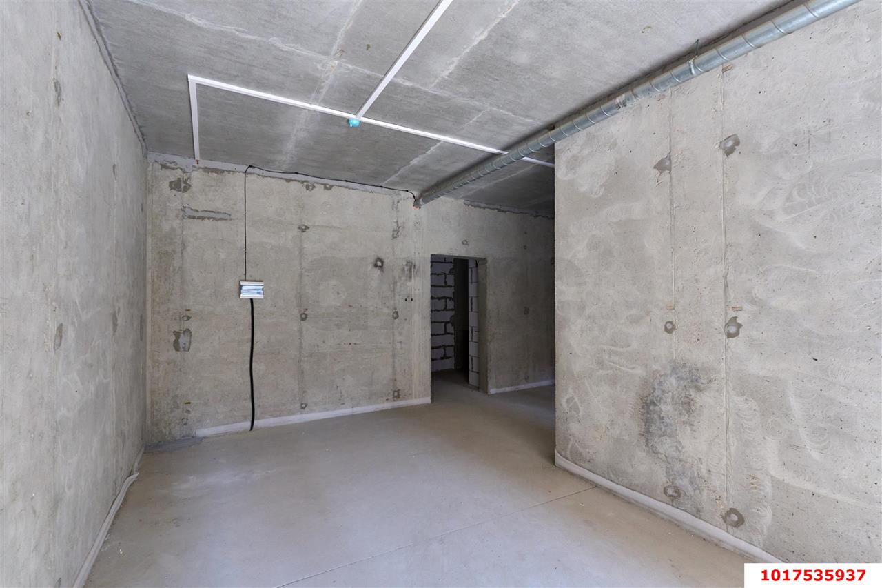 Фото №5: Офисное помещение <span class="whitespace-nowrap">41 м²</span>, <span class="whitespace-nowrap">1/25 эт.</span> - Краснодар, Прикубанский внутригородской округ, мкр. Музыкальный, ул. Российская, 257/7