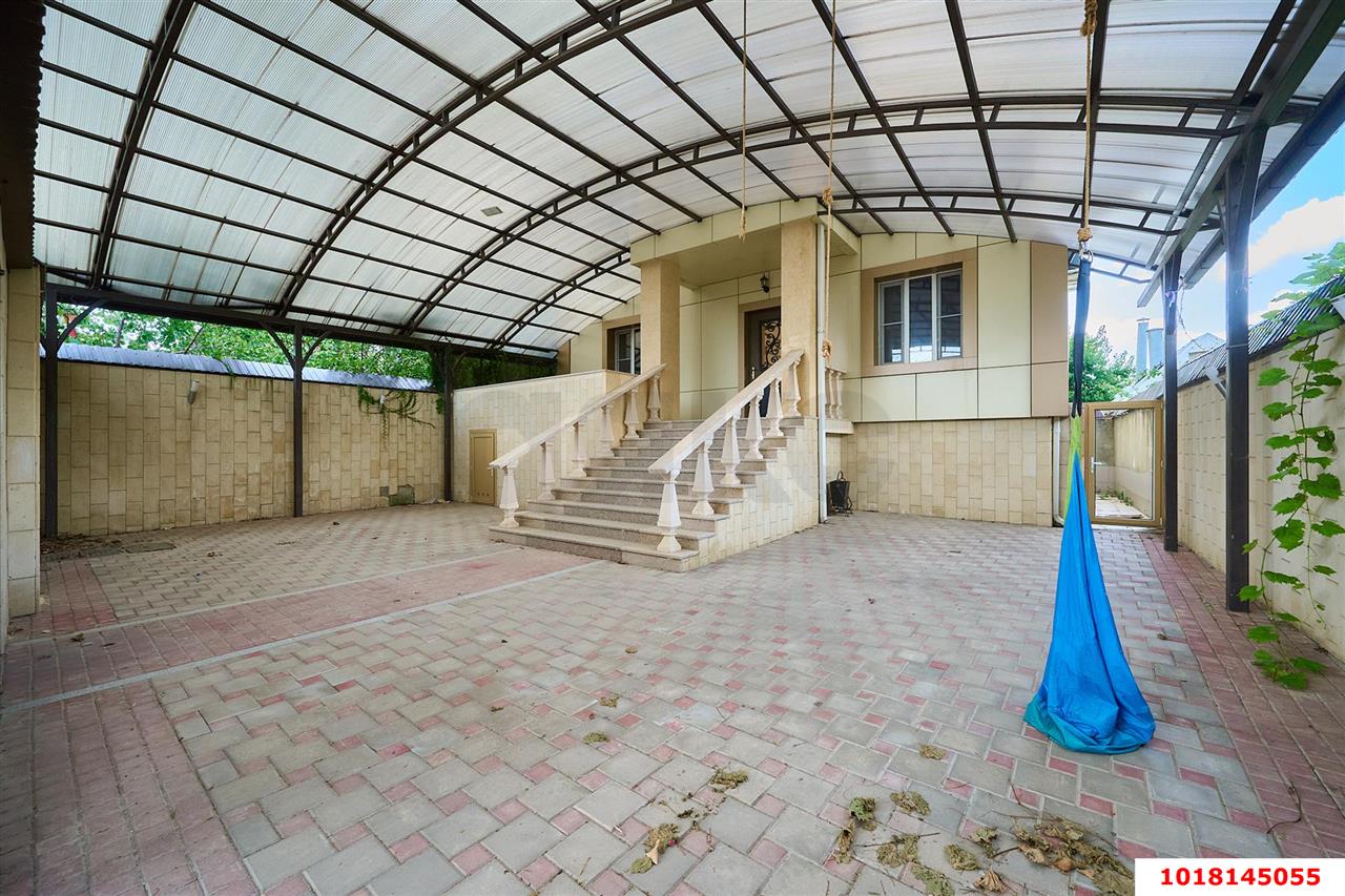 Фото №3: Отдельное здание <span class="whitespace-nowrap">470 м²</span>, <span class="whitespace-nowrap">4/4 эт.</span> - Краснодар, Центральный внутригородской округ, мкр. Дубинка, ул. Черноморская, 47