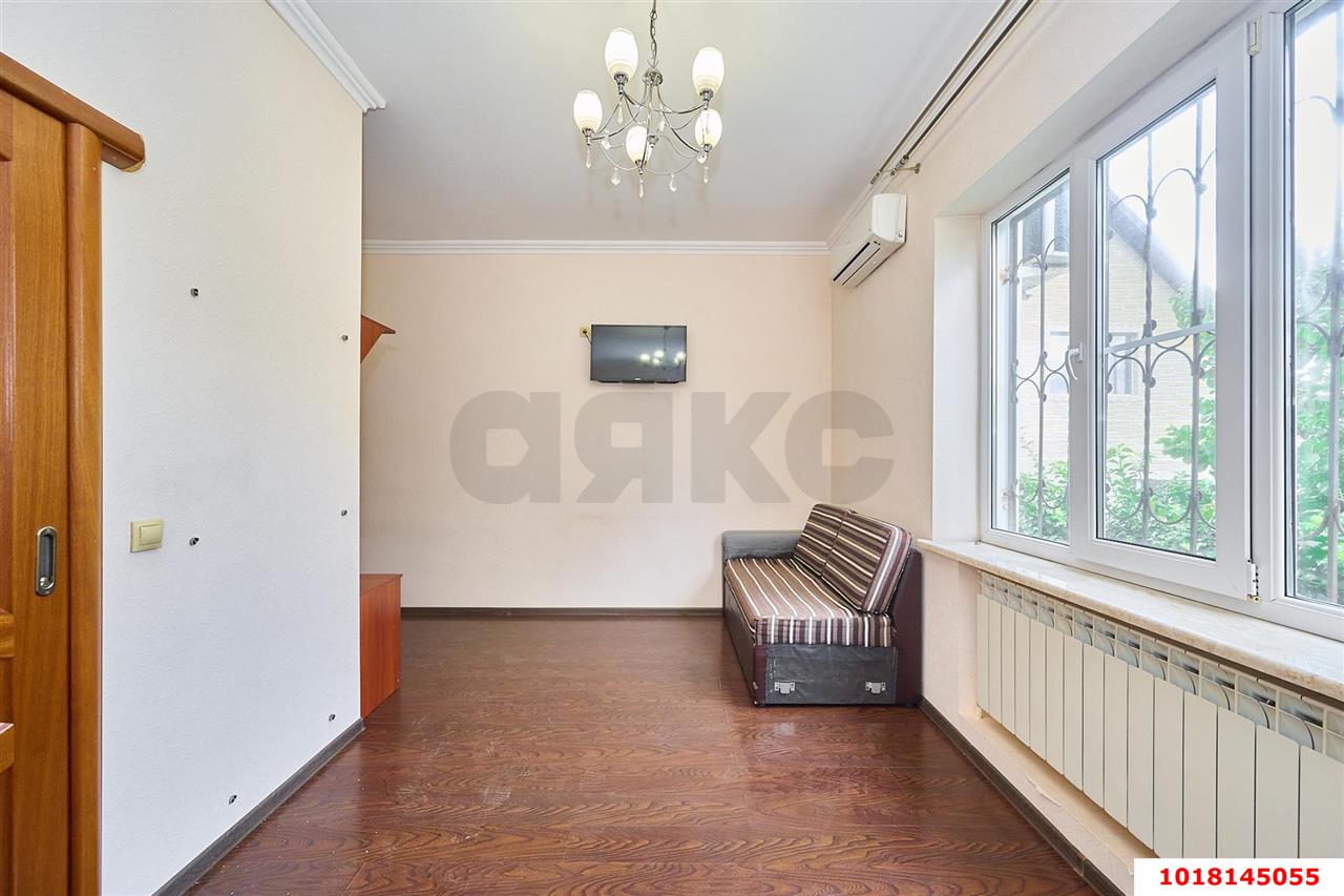 Фото №14: Отдельное здание <span class="whitespace-nowrap">470 м²</span>, <span class="whitespace-nowrap">4/4 эт.</span> - Краснодар, Центральный внутригородской округ, мкр. Дубинка, ул. Черноморская, 47
