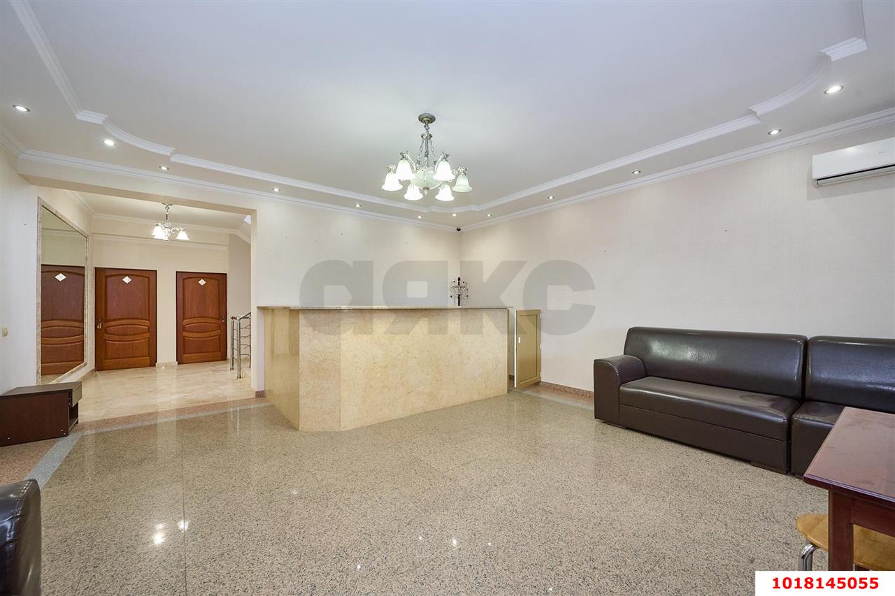 Фото №6: Отдельное здание <span class="whitespace-nowrap">470 м²</span>, <span class="whitespace-nowrap">4/4 эт.</span> - Краснодар, Центральный внутригородской округ, мкр. Дубинка, ул. Черноморская, 47