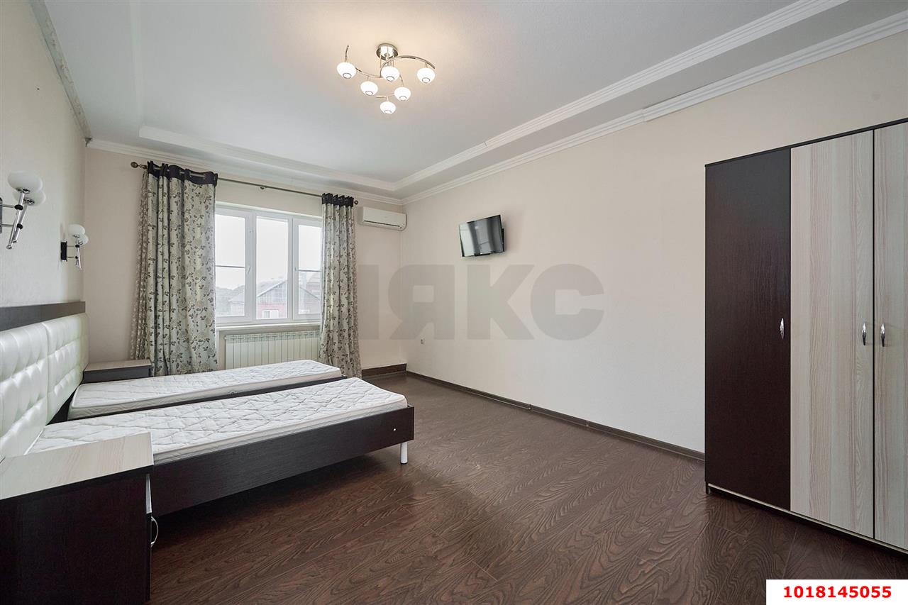 Фото №21: Отдельное здание <span class="whitespace-nowrap">470 м²</span>, <span class="whitespace-nowrap">4/4 эт.</span> - Краснодар, Центральный внутригородской округ, мкр. Дубинка, ул. Черноморская, 47