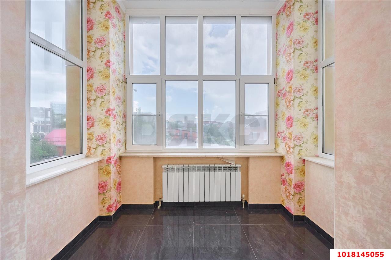 Фото №18: Отдельное здание <span class="whitespace-nowrap">470 м²</span>, <span class="whitespace-nowrap">4/4 эт.</span> - Краснодар, Центральный внутригородской округ, мкр. Дубинка, ул. Черноморская, 47