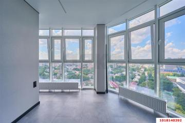 Фото №1: 1-комнатная квартира <span class="whitespace-nowrap">50 м²</span>, <span class="whitespace-nowrap">17/24 эт.</span> - Краснодар, мкр. ЖК Краснодар Сити, ул. Шоссе Нефтяников, 18к4