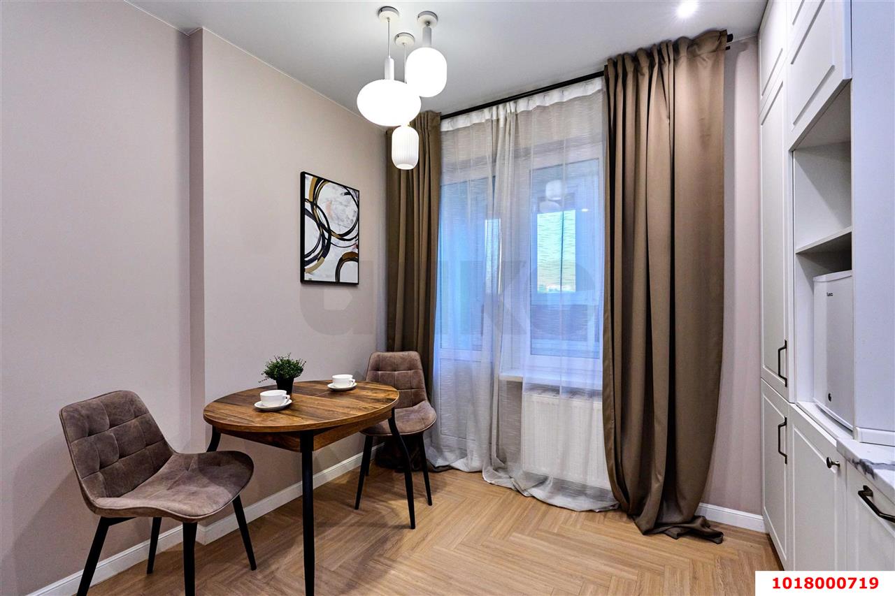 Фото №3: 1-комнатная квартира <span class="whitespace-nowrap">42 м²</span>, <span class="whitespace-nowrap">1/18 эт.</span> - Краснодар, Прикубанский внутригородской округ, мкр. жилой комплекс Новелла