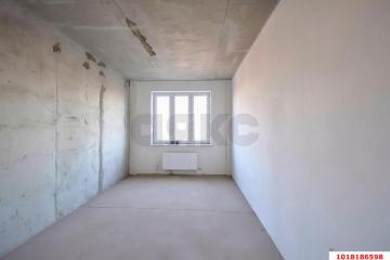 Фото №1: 1-комнатная квартира <span class="whitespace-nowrap">45 м²</span>, <span class="whitespace-nowrap">6/6 эт.</span> - Краснодар, ж/м Пашковский, ул. Криничная, 128