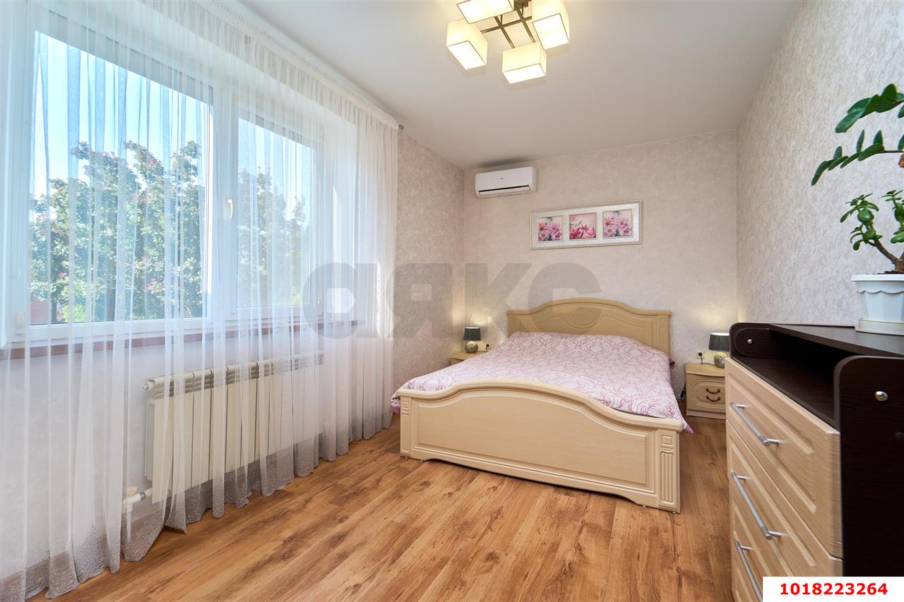 Фото №6: Дом <span class="whitespace-nowrap">104 м²</span> <span class="whitespace-nowrap">+ 13 сот.</span>, <span class="whitespace-nowrap">1 эт.</span> - Старовеличковская