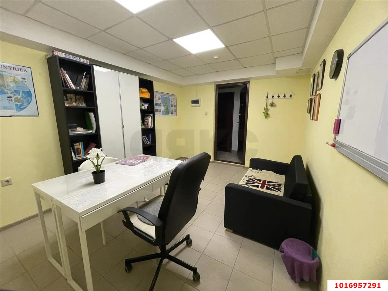 Фото №3: Офисное помещение <span class="whitespace-nowrap">13 м²</span>, <span class="whitespace-nowrap">16 эт.</span> - Краснодар, Прикубанский внутригородской округ, мкр. Юбилейный, ул. имени Калинина, 13к63