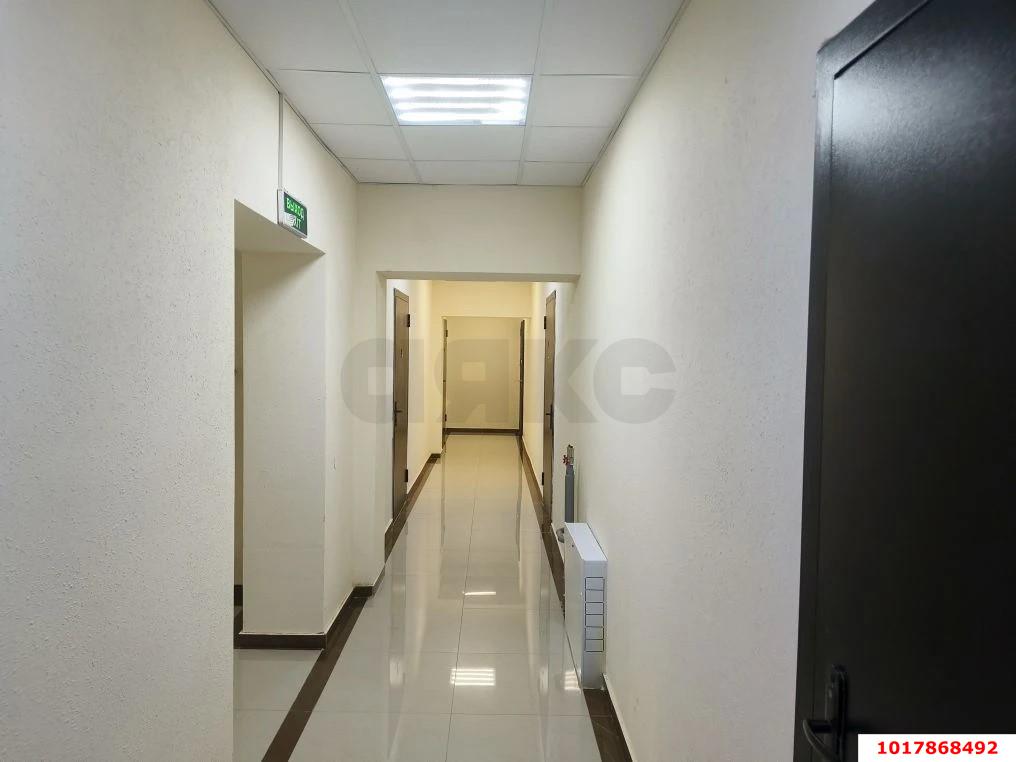 Фото №9: 1-комнатная квартира <span class="whitespace-nowrap">39 м²</span>, <span class="whitespace-nowrap">5/5 эт.</span> - Новая Адыгея, мкр. жилой комплекс Мега, ул. Бжегокайская, 90/3к2