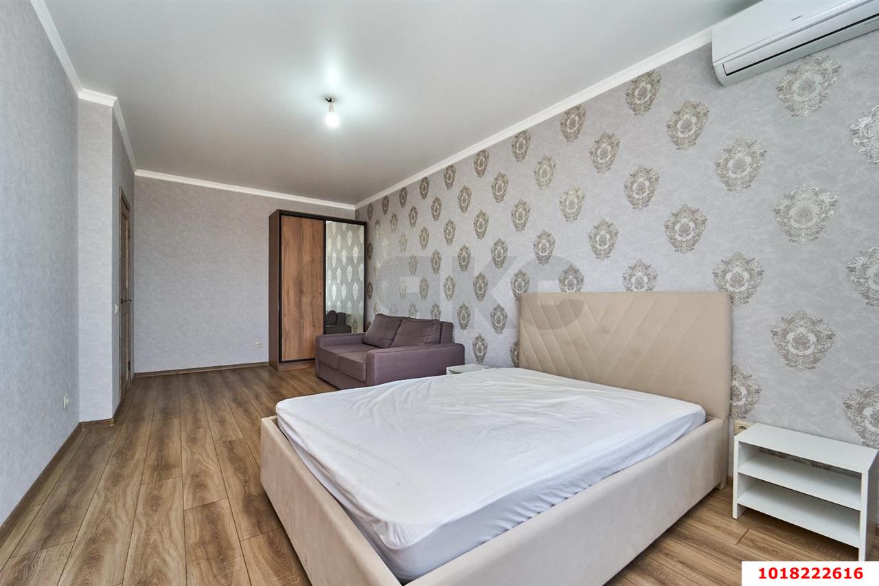 Фото №8: 1-комнатная квартира <span class="whitespace-nowrap">42 м²</span>, <span class="whitespace-nowrap">14/25 эт.</span> - Краснодар, Западный внутригородской округ, Фестивальный, мкр. ЖК Маршал, ул. Гаражная, 87