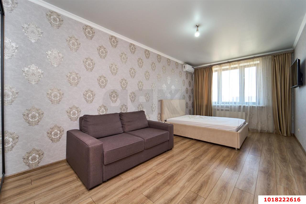 Фото №7: 1-комнатная квартира <span class="whitespace-nowrap">42 м²</span>, <span class="whitespace-nowrap">14/25 эт.</span> - Краснодар, Западный внутригородской округ, Фестивальный, мкр. ЖК Маршал, ул. Гаражная, 87