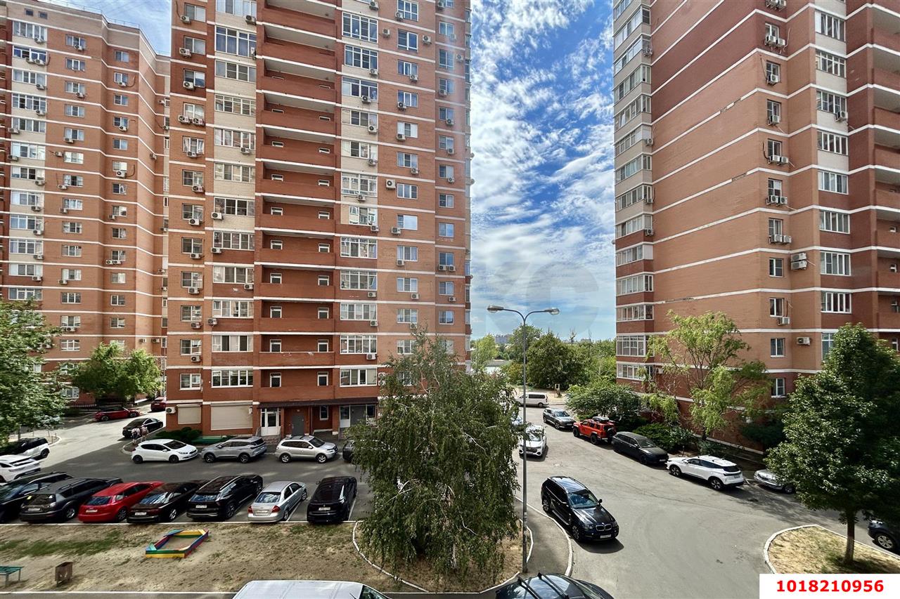 Фото №11: 2-комнатная квартира <span class="whitespace-nowrap">82 м²</span>, <span class="whitespace-nowrap">3/16 эт.</span> - Краснодар, Кожзавод, мкр. Западный внутригородской округ, ул. Кожевенная, 30