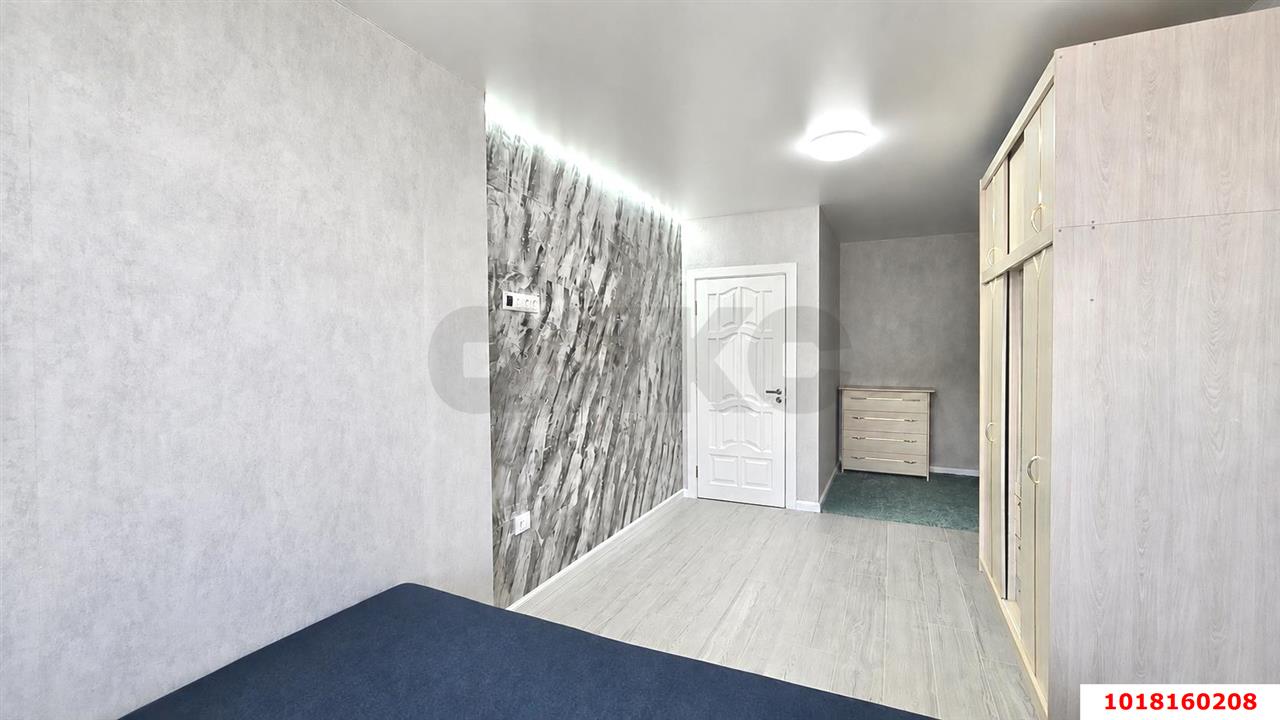 Фото №6: 1-комнатная квартира <span class="whitespace-nowrap">37 м²</span>, <span class="whitespace-nowrap">15/17 эт.</span> - Краснодар, Прикубанский внутригородской округ, Россинского, мкр. жилой комплекс Россинский Парк, ул. Командорская, 15