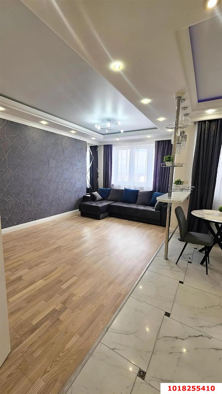 Фото №6: 1-комнатная квартира <span class="whitespace-nowrap">40 м²</span>, <span class="whitespace-nowrap">22/24 эт.</span> - Краснодар, Западный внутригородской округ, ЖК Новый Город, мкр. Юбилейный, б-р Клары Лучко, 4