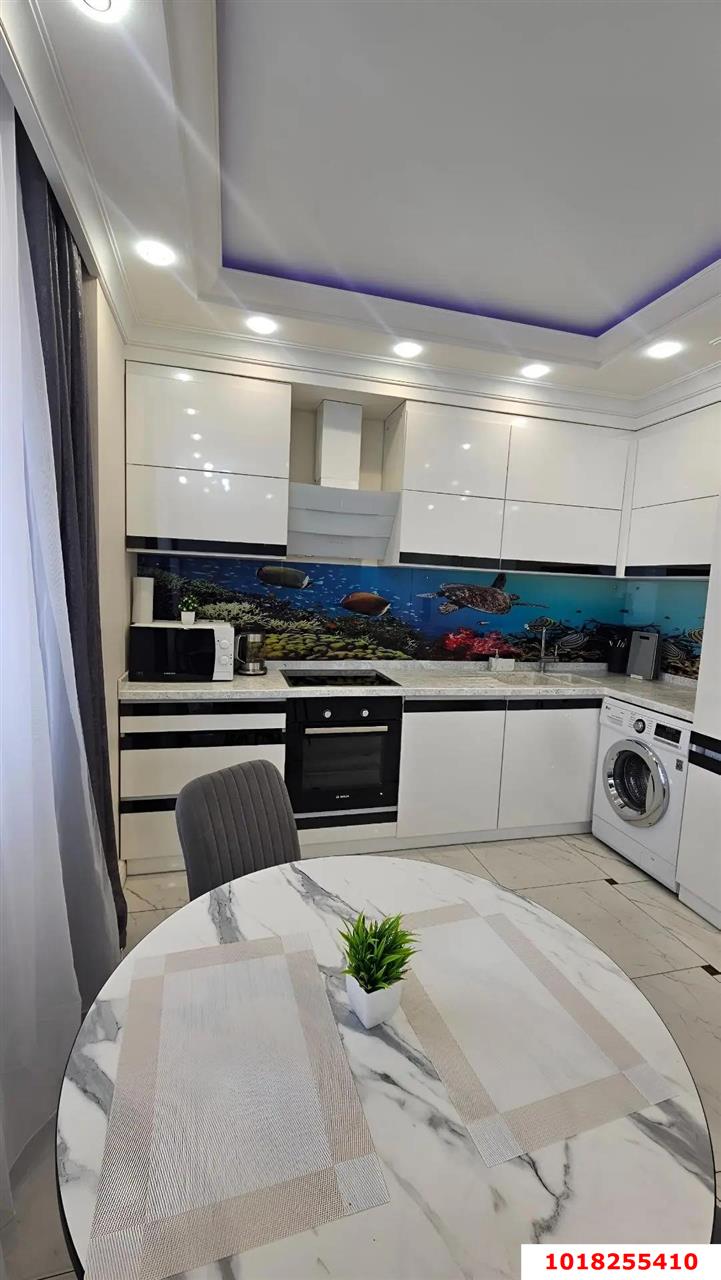Фото №3: 1-комнатная квартира <span class="whitespace-nowrap">40 м²</span>, <span class="whitespace-nowrap">22/24 эт.</span> - Краснодар, Западный внутригородской округ, ЖК Новый Город, мкр. Юбилейный, б-р Клары Лучко, 4