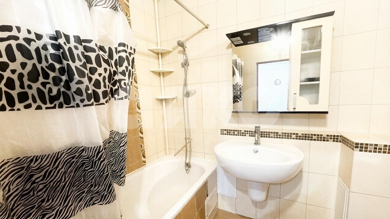 Фото №5: 2-комнатная квартира <span class="whitespace-nowrap">61 м²</span>, <span class="whitespace-nowrap">3/7 эт.</span> - Горячий Ключ, мкр. Администрация, ул. Тараника, 12А