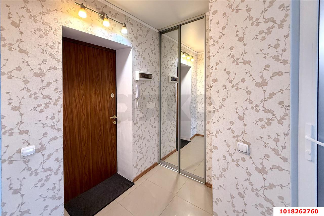 Фото №7: 1-комнатная квартира <span class="whitespace-nowrap">31 м²</span>, <span class="whitespace-nowrap">5/5 эт.</span> - Краснодар, Центральный внутригородской округ, мкр. Центральный, ул. Гудимы, 64/1