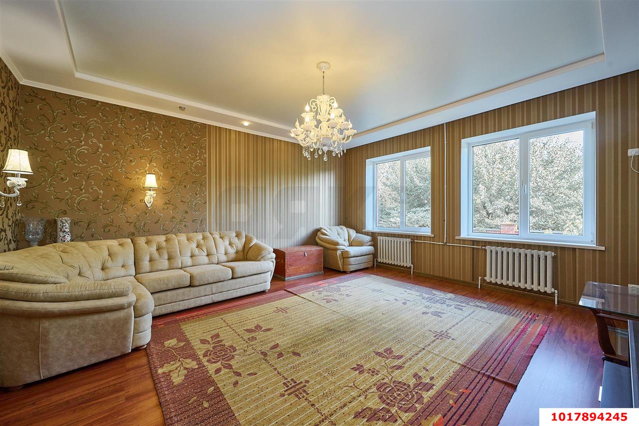 Фото №5: Дом <span class="whitespace-nowrap">284 м²</span> <span class="whitespace-nowrap">+ 10 сот.</span>, <span class="whitespace-nowrap">2 эт.</span> - Краснодар, Карасунский внутригородской округ, ж/р Новознаменский, ул. Слободская