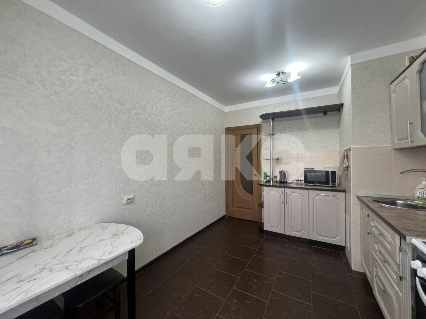 Фото №6: 3-комнатная квартира <span class="whitespace-nowrap">63 м²</span>, <span class="whitespace-nowrap">7/9 эт.</span> - Майкоп, мкр. квартал Черёмушки, ул. 12 Марта, 150К3