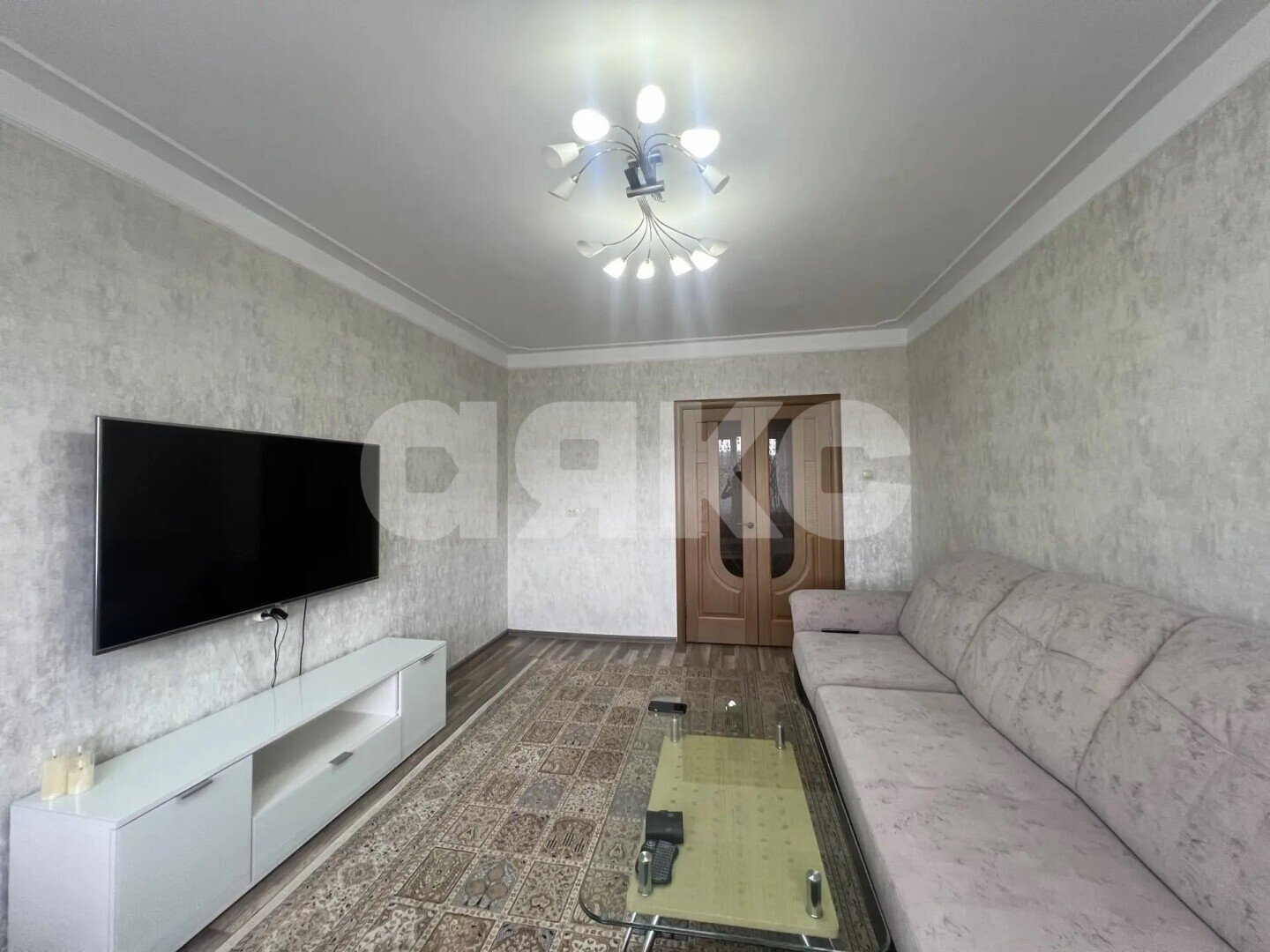 Фото №1: 3-комнатная квартира <span class="whitespace-nowrap">63 м²</span>, <span class="whitespace-nowrap">7/9 эт.</span> - Майкоп, мкр. квартал Черёмушки, ул. 12 Марта, 150К3
