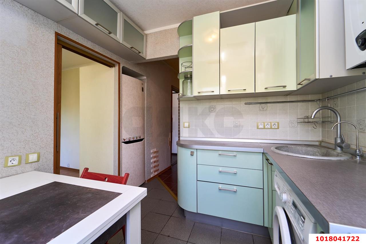 Фото №5: 2-комнатная квартира <span class="whitespace-nowrap">40 м²</span>, <span class="whitespace-nowrap">3/5 эт.</span> - Краснодар, мкр. Западный внутригородской округ, ул. Красных Партизан, 569