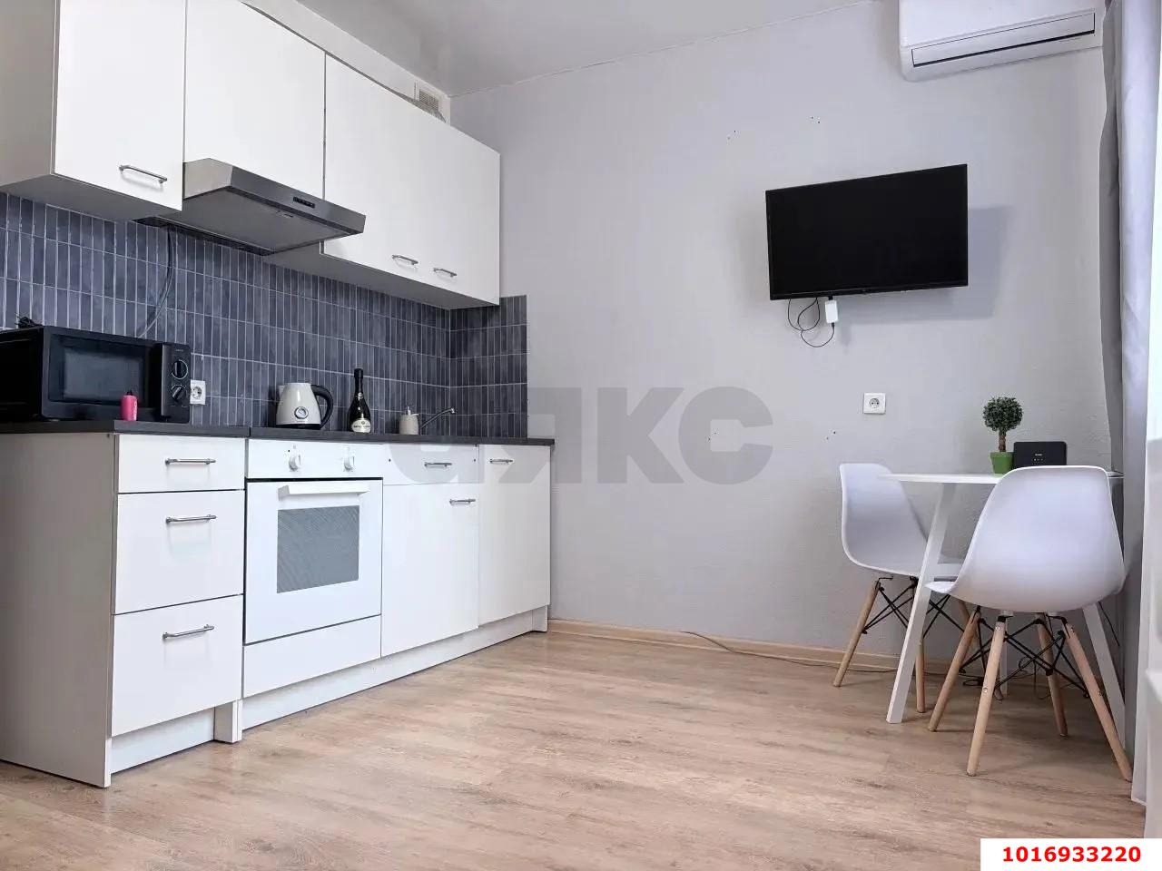 Фото №2: Студия <span class="whitespace-nowrap">20 м²</span>, <span class="whitespace-nowrap">5/9 эт.</span> - Краснодар, Прикубанский внутригородской округ, мкр. жилой комплекс Спортивная Деревня, ул. Западный Обход, 42к7