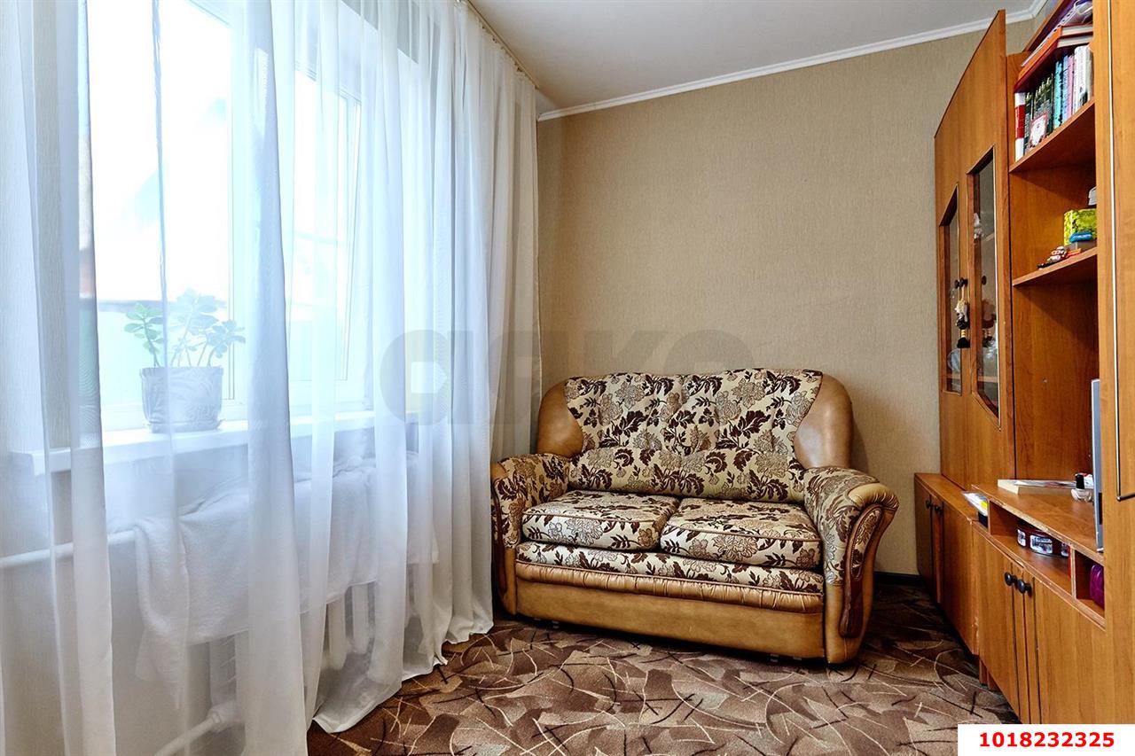 Фото №8: Часть дома <span class="whitespace-nowrap">50 м²</span> <span class="whitespace-nowrap">+ 2 сот.</span>, <span class="whitespace-nowrap">2 эт.</span> - Яблоновский, ул. Цветочная, 42