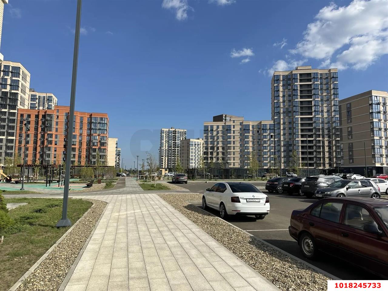 Фото №10: 3-комнатная квартира <span class="whitespace-nowrap">74 м²</span>, <span class="whitespace-nowrap">1/18 эт.</span> - Краснодар, Прикубанский внутригородской округ, мкр. ЖК Тёплые Края, ул. им. Александра Гикало, 11