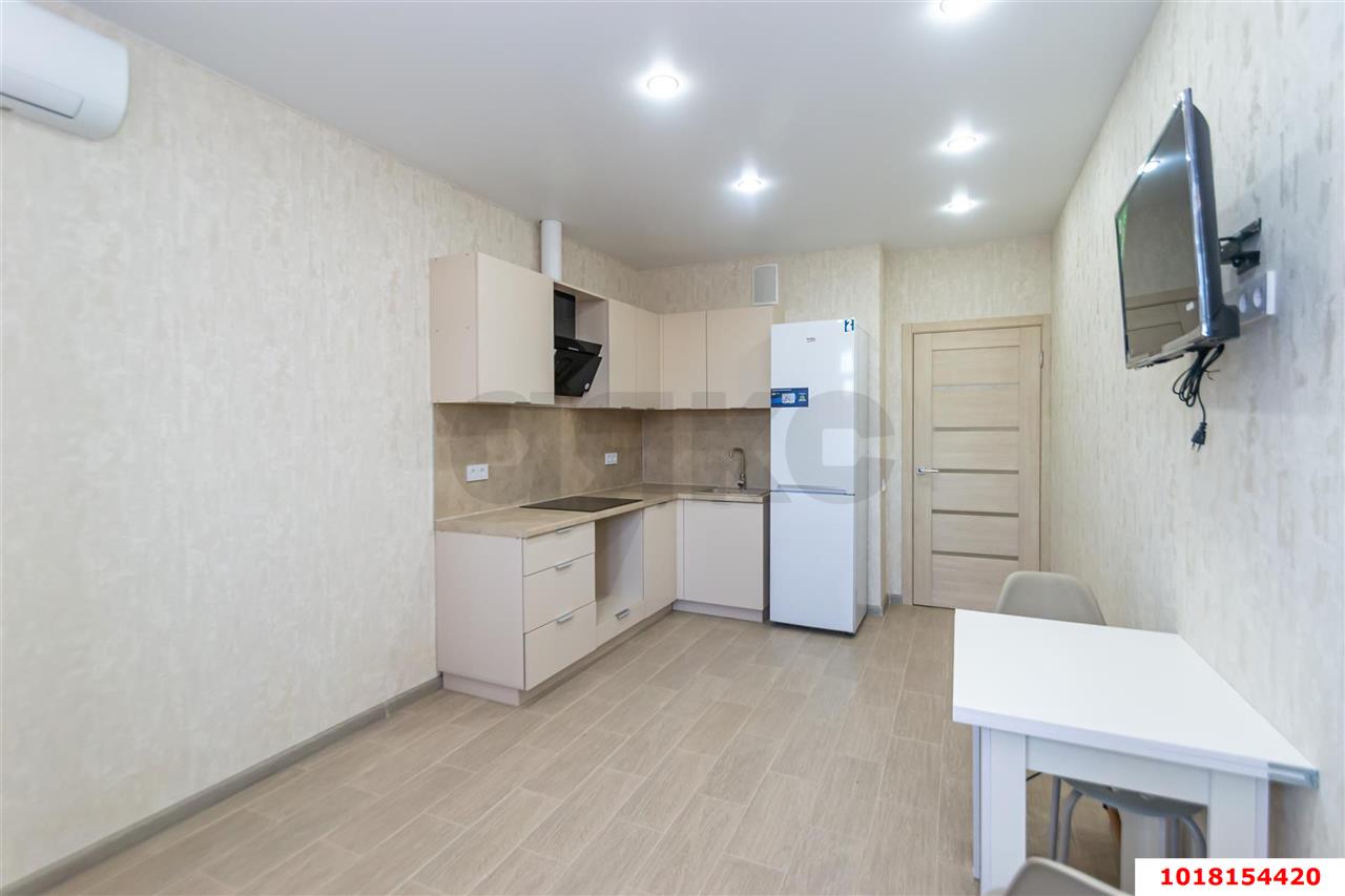 Фото №2: 1-комнатная квартира <span class="whitespace-nowrap">41 м²</span>, <span class="whitespace-nowrap">3/22 эт.</span> - Краснодар, Прикубанский внутригородской округ, мкр. ЖК Губернский, ул. им. Героя Яцкова И.В., 19к2