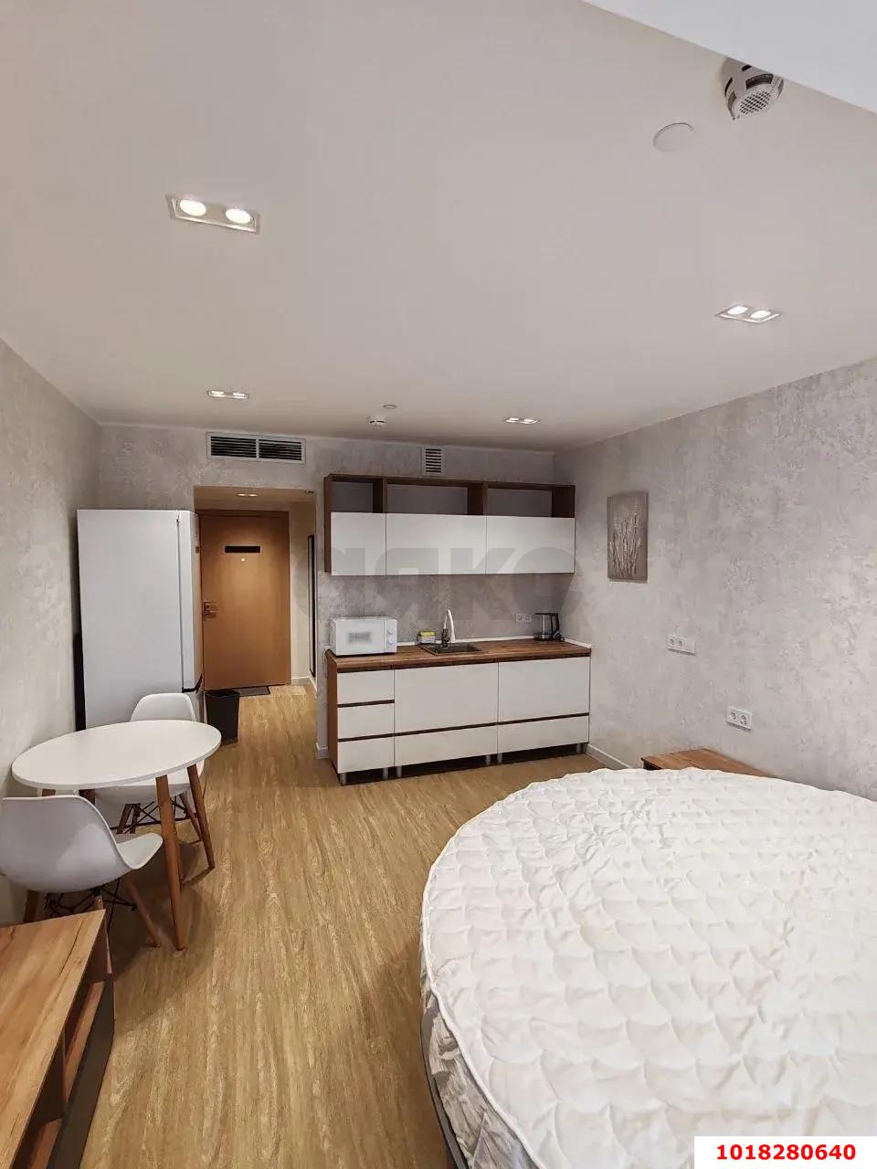 Фото №3: Апартаменты <span class="whitespace-nowrap">23 м²</span>, <span class="whitespace-nowrap">8/16 эт.</span> - Краснодар, Карасунский внутригородской округ, Хлопчато-бумажный Комбинат, мкр. жилой комплекс Гранд Пэлэс, ул. Уральская, 75/6